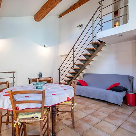Maison De Village